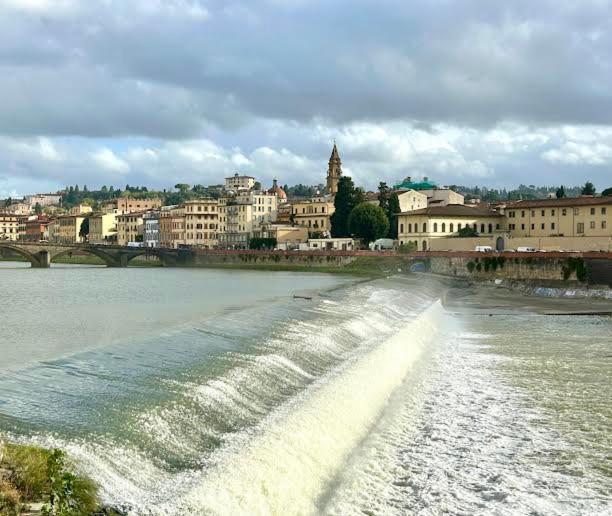 Apartment Romantica Residenza Sull'arno Florenz